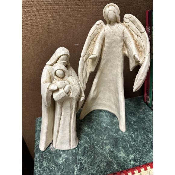 Brookwood Community Holy Family Nativity • Handmade USA Ceramic Christmas Set - Picture 3 of 5